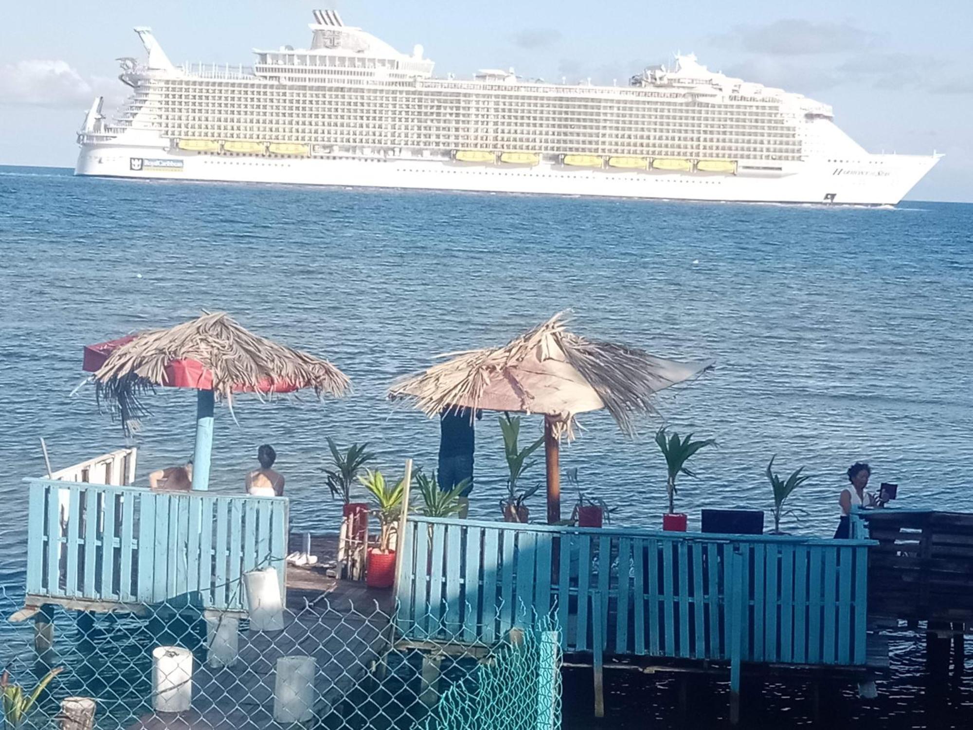Hotel Victoria S Beach House Flowers Bay Exterior foto